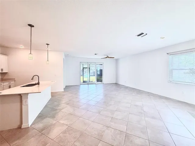 $2,600 | 10995 Pinot Drive, Venice, FL 34293