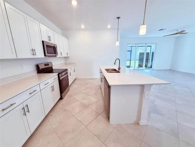 $2,600 | 10995 Pinot Drive, Venice, FL 34293
