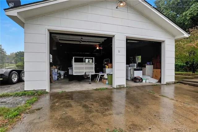 $220,000 | 2935 North Walnut Street, Avondale, MO 64117