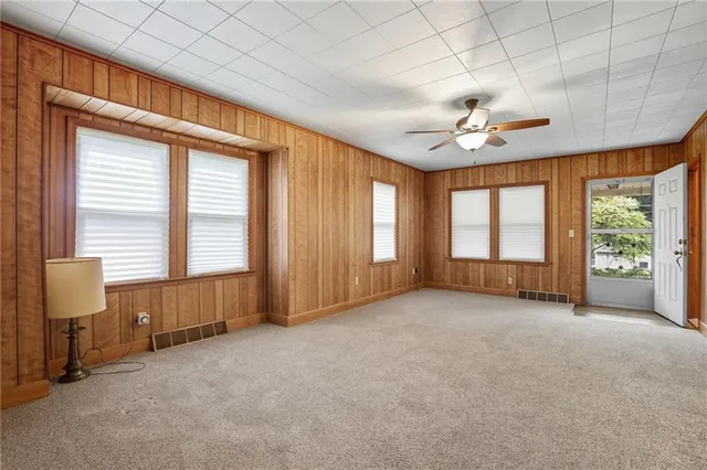 $220,000 | 2935 North Walnut Street, Avondale, MO 64117