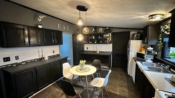 $164,900 | 904 South 14th Street, Goshen, IN 46526