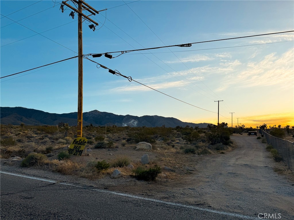 7980 Crystal Creek Road Lucerne Valley, CA 92356 - Photo 8 of 9 a view of a city