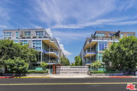 $1,330,000 | 4080 Glencoe Avenue, Unit 406, Marina del Rey, CA 90292
