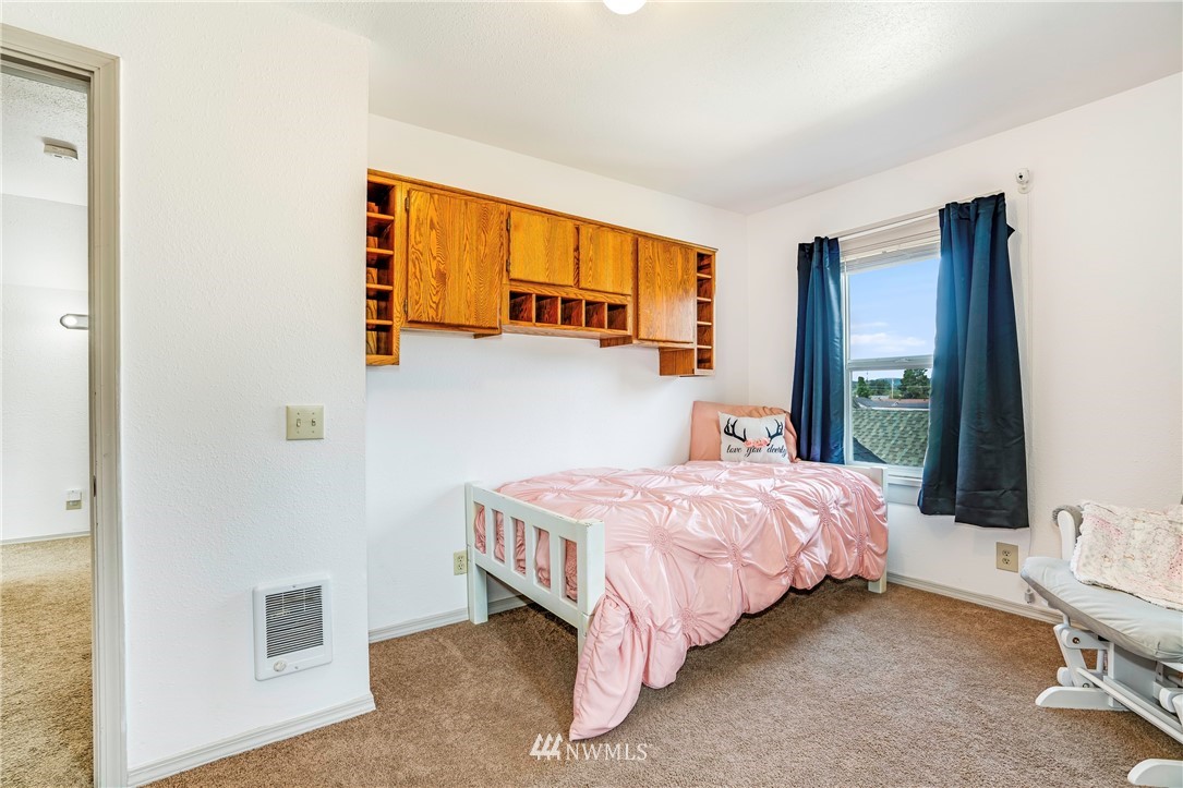677 Southwest Cascade Avenue Chehalis, WA 98532 - Photo 23 of 38 Gallery Image 23