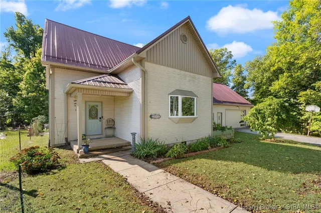 $410,000 | 2041 West Walnut Ridge Road, Salem, IN 47167