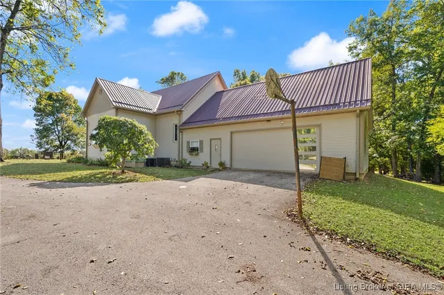 $410,000 | 2041 West Walnut Ridge Road, Salem, IN 47167