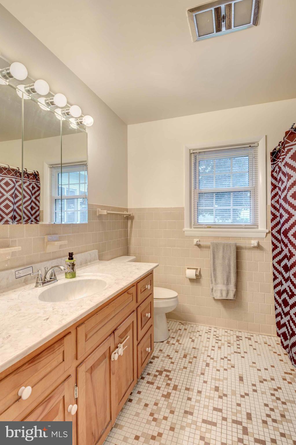 207 Carroll Heights Road Taneytown, MD 21787 - Photo 19 of 30 Bath