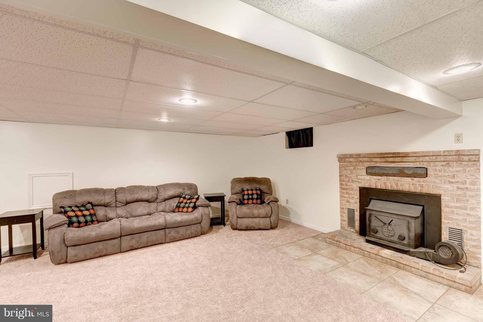 207 Carroll Heights Road Taneytown, MD 21787 - Photo 22 of 30 Family Room