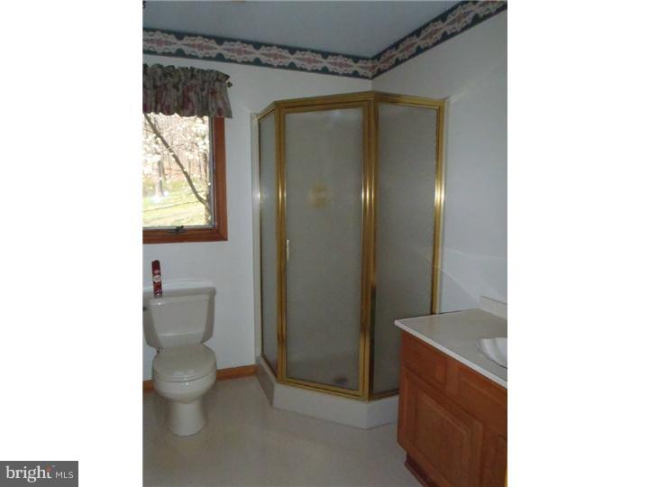 85 Hunsberger Road Telford, PA 18969 - Photo 12 of 21 Bathroom