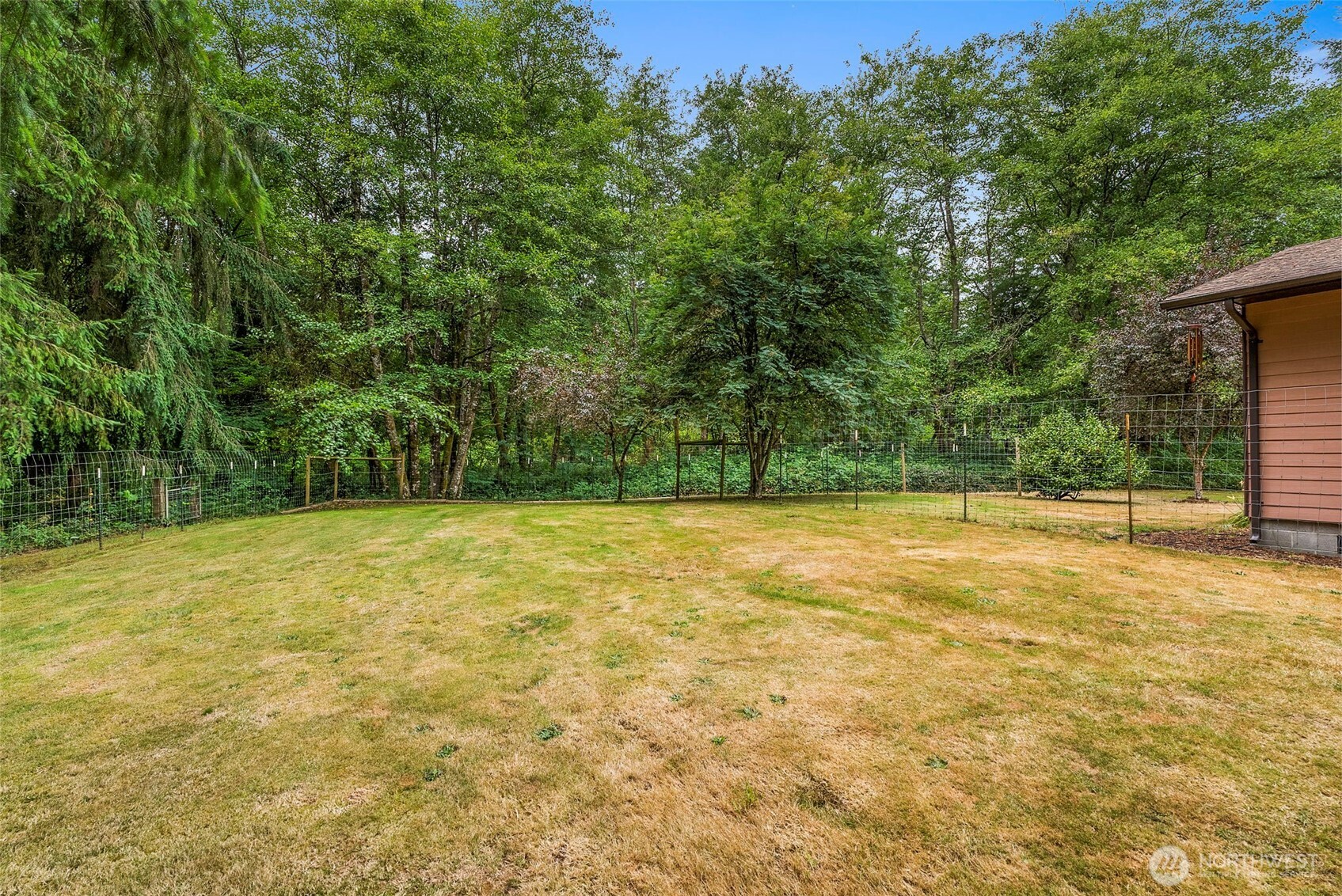 1142 SR 6 Raymond, WA 98577 - Photo 30 of 40 a view of a swimming pool with an outdoor space