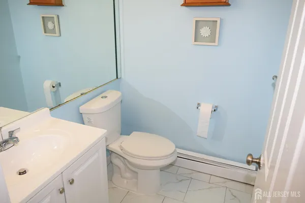 $3,000 | 31 Larch Street, Carteret, NJ 07008