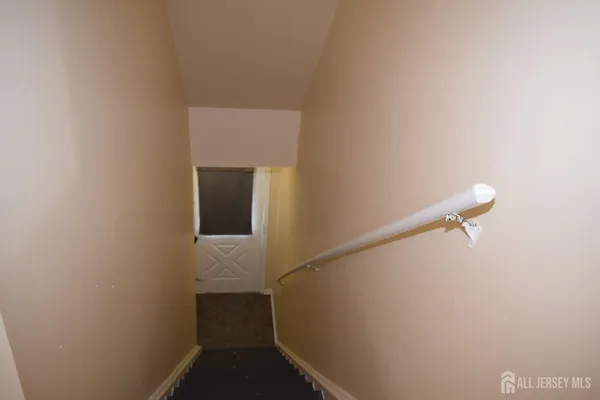 $3,000 | 31 Larch Street, Carteret, NJ 07008