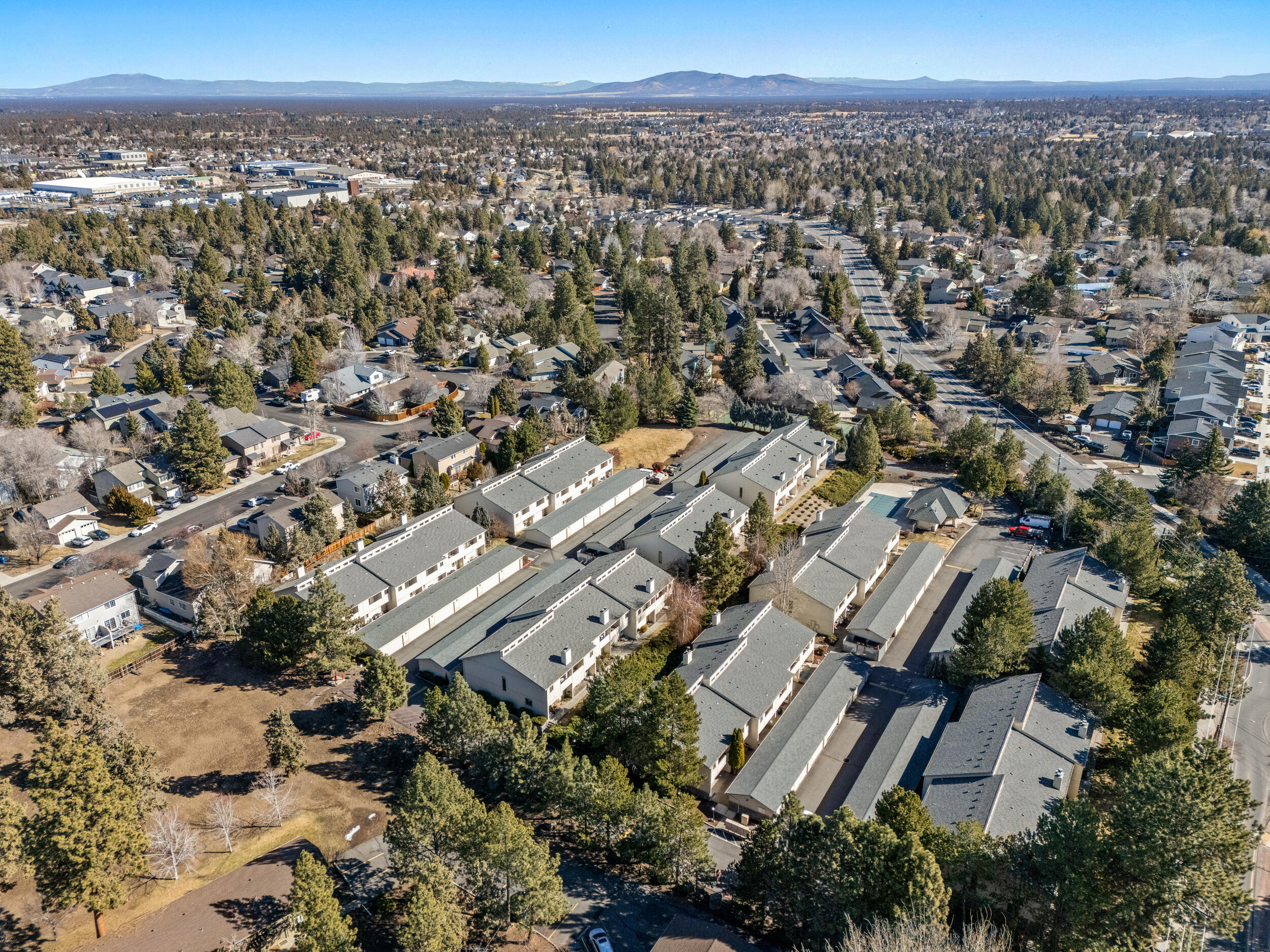 1050 Northeast Butler Market Road, Unit 2 Bend, OR 97701 - Photo 33 of 47 1050 ne butler market rd 2 - snowdrift v