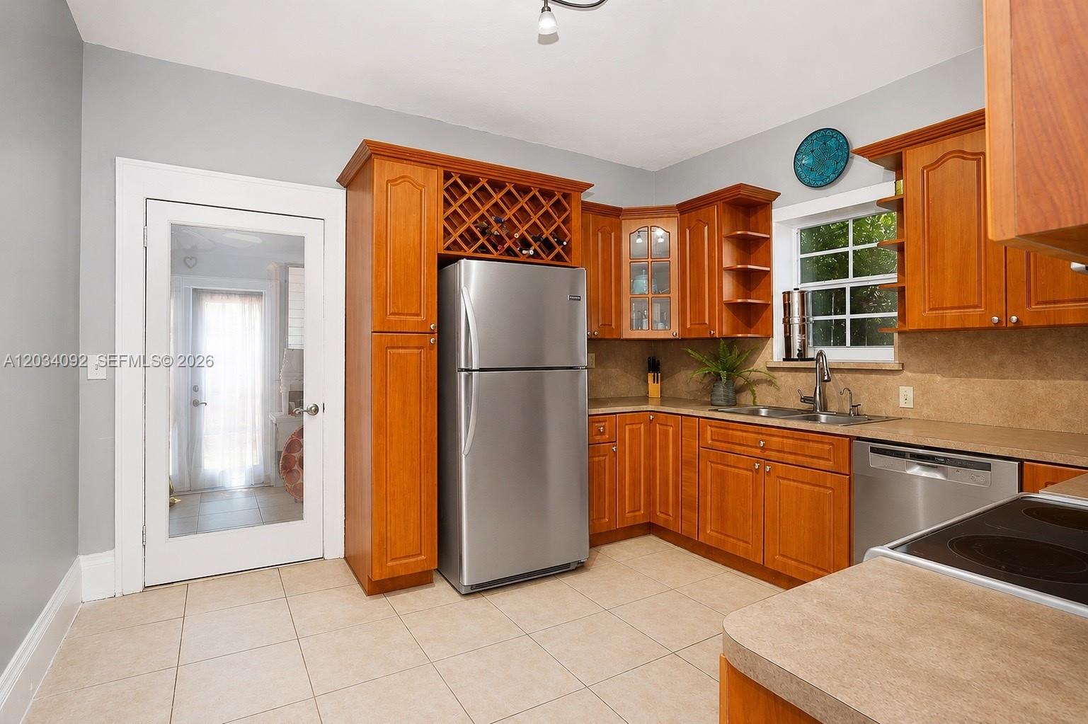 452 Southwest 26th Road Miami, FL 33129 - Photo 10 of 20