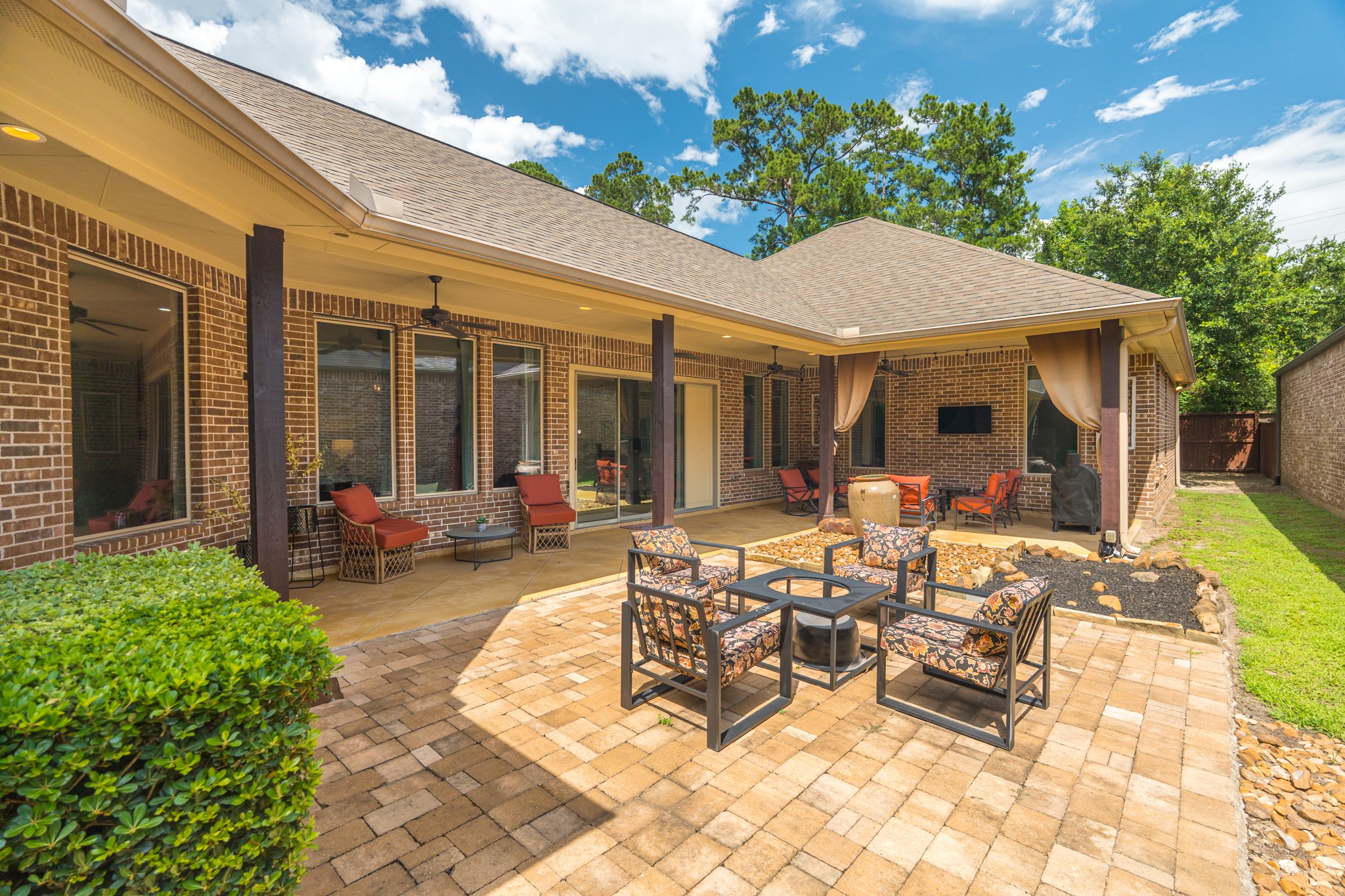 18 Sundown Ridge Place The Woodlands, TX 77375 - Photo 32 of 43
