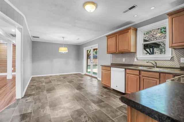 $345,000 | 5724 Mineral Springs Road, Hollywood, SC 29449