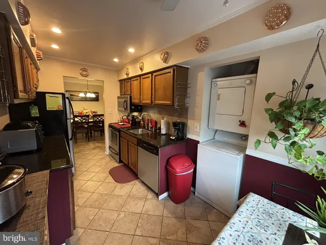 $1,900 | 4220 Crystal Court, Unit 3D, Hampstead, MD 21074