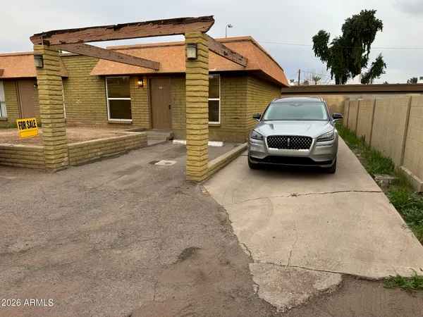 $144,999 | 2333 West Glenrosa Avenue, Unit 114, Phoenix, AZ 85015