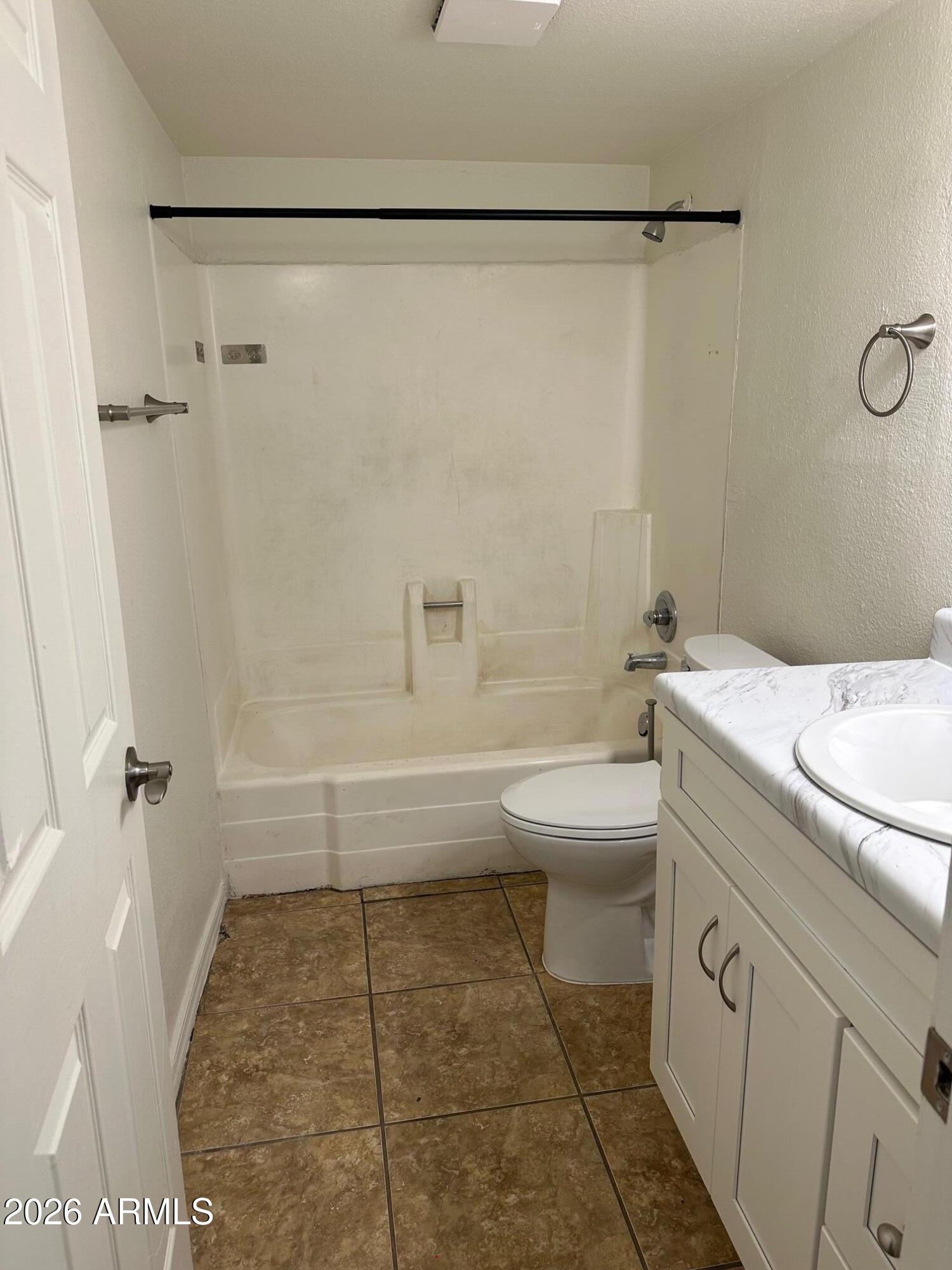 2333 West Glenrosa Avenue, Unit 114 Phoenix, AZ 85015 - Photo 9 of 15 IMG_4023