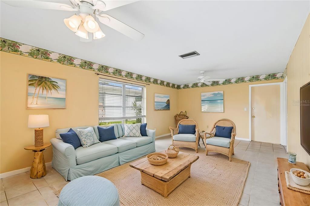 14363 Neptune Road Seminole, FL 33776 - Photo 16 of 65