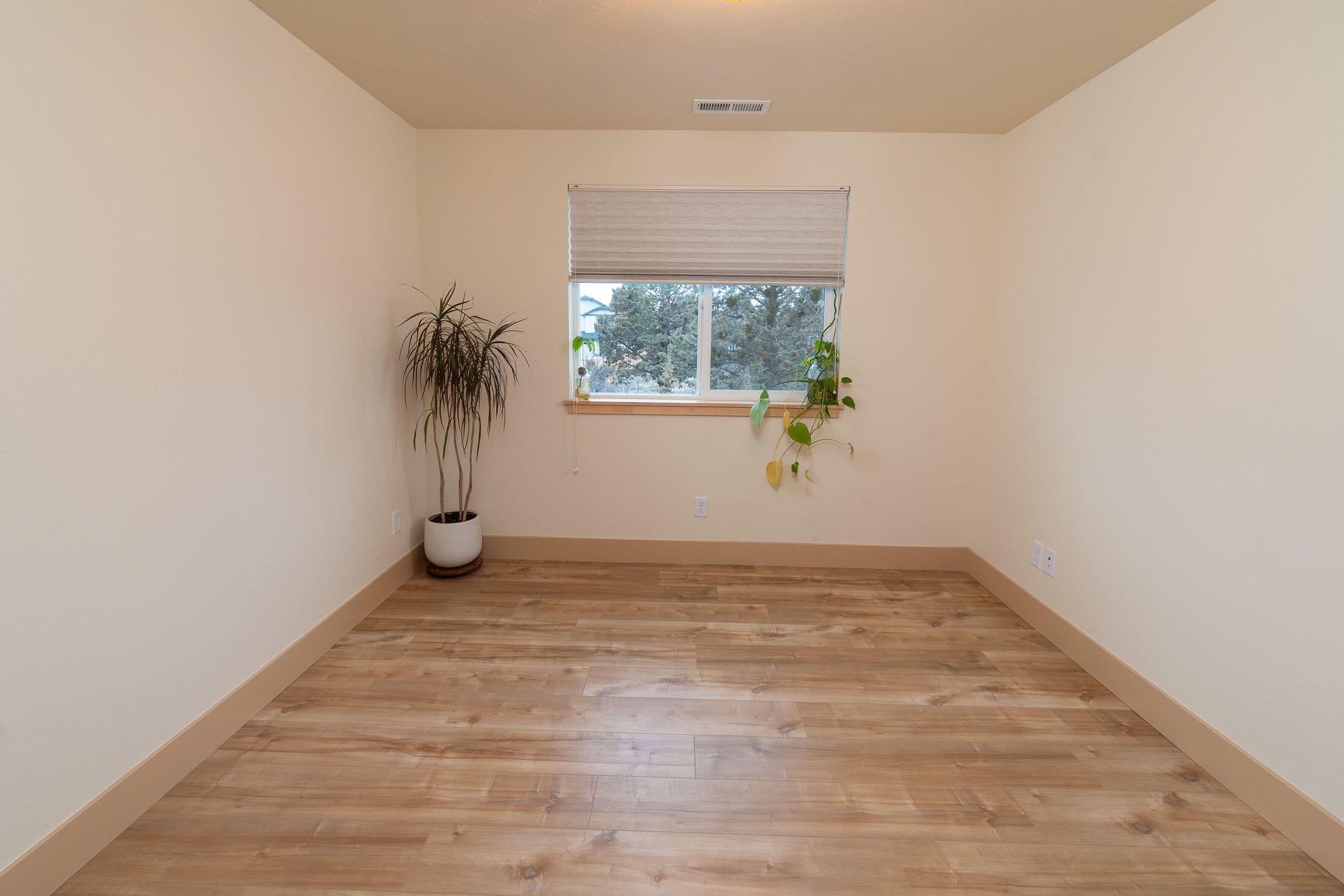 62851 Daniel Road, Unit 2 Bend, OR 97701 - Photo 12 of 26 62851 Daniel Rd_0044 copy