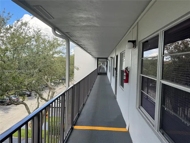 $1,775 | 13250 Southwest 4th Court, Unit 413G, Pembroke Pines, FL 33027