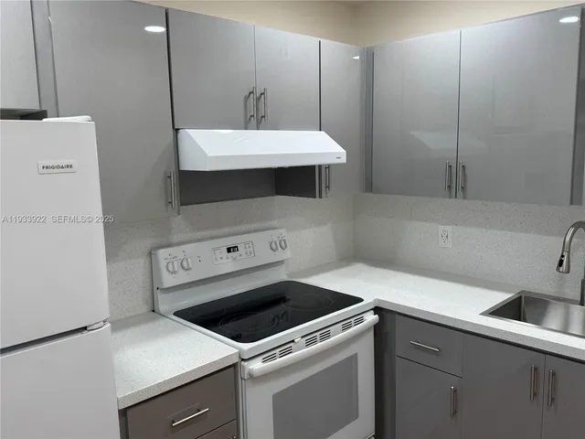 $1,775 | 13250 Southwest 4th Court, Unit 413G, Pembroke Pines, FL 33027