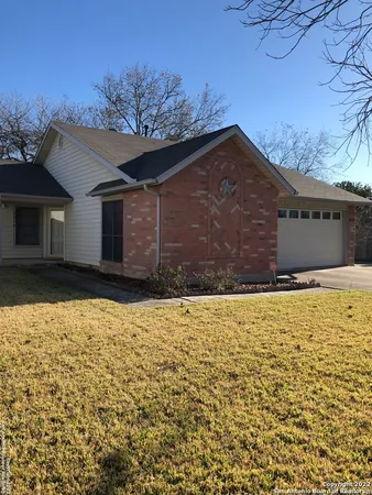 $1,450 | 8214 Spring Town Street, Converse, TX 78109