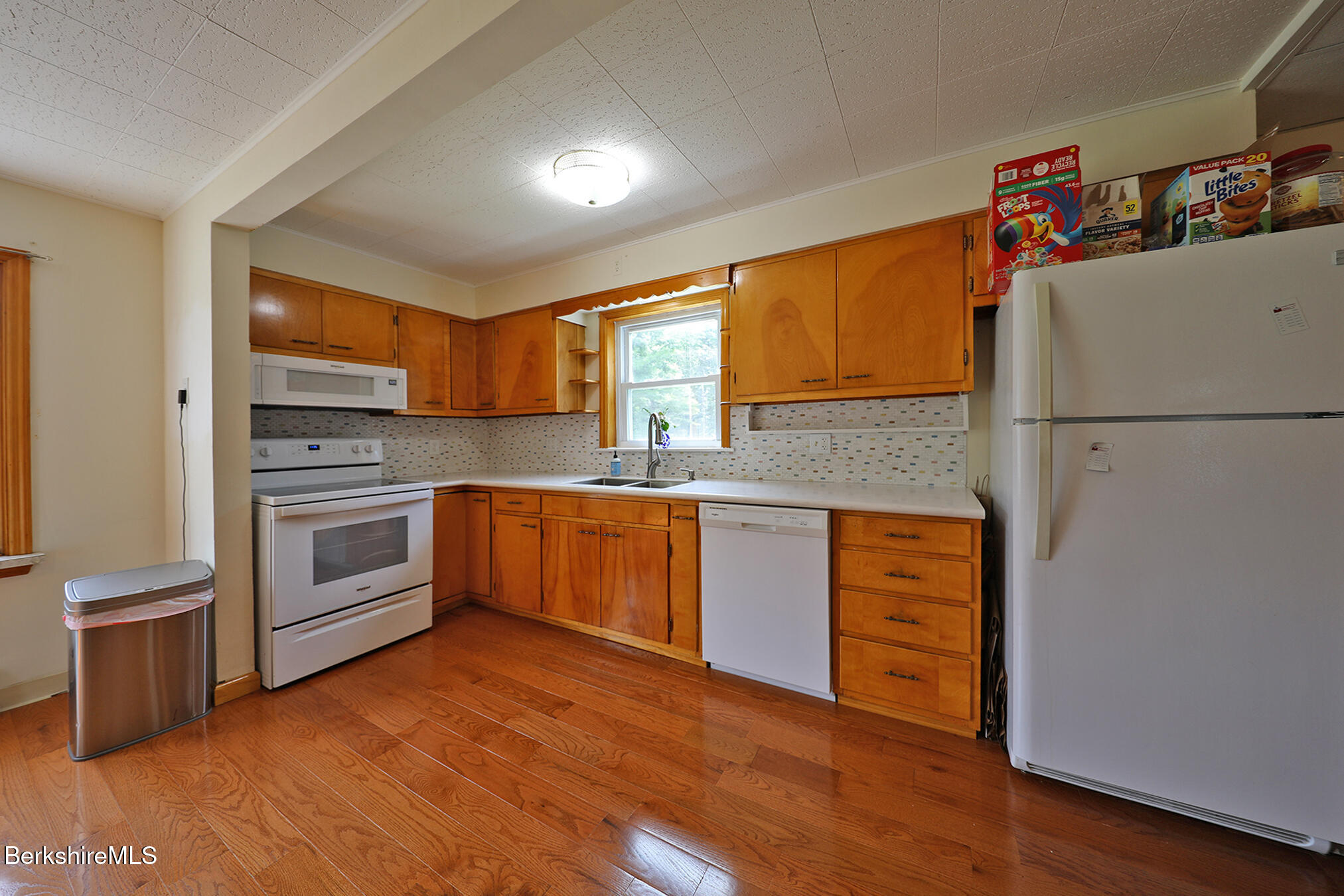 178 New Lenox Road Lenox, MA 01240 - Photo 22 of 56 Kitchen 2