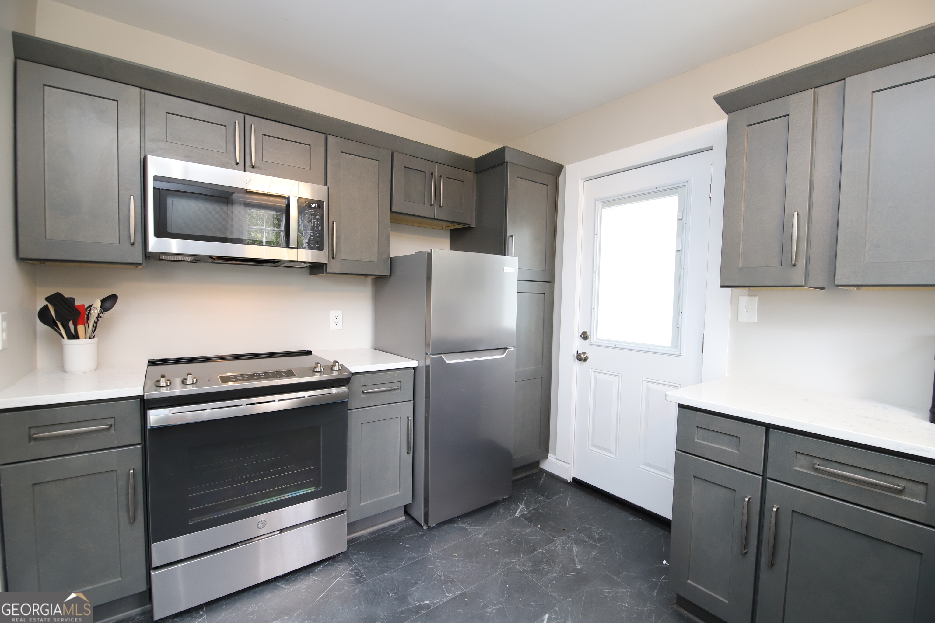 114 Saynor Circle LaGrange, GA 30240 - Photo 5 of 12