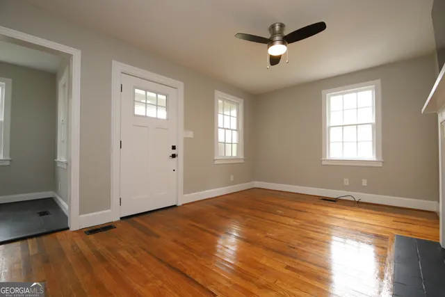 $1,800 | 114 Saynor Circle, LaGrange, GA 30240