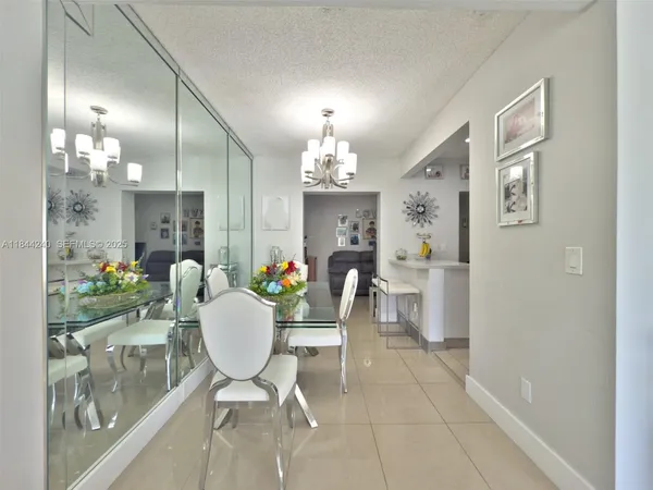 $950,000 | 6290 Southwest 37th Street, Miami, FL 33155