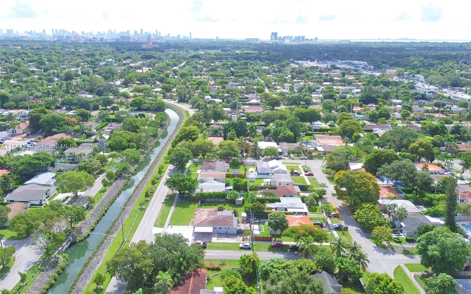 6290 Southwest 37th Street Miami, FL 33155 - Photo 5 of 34 a view of a city
