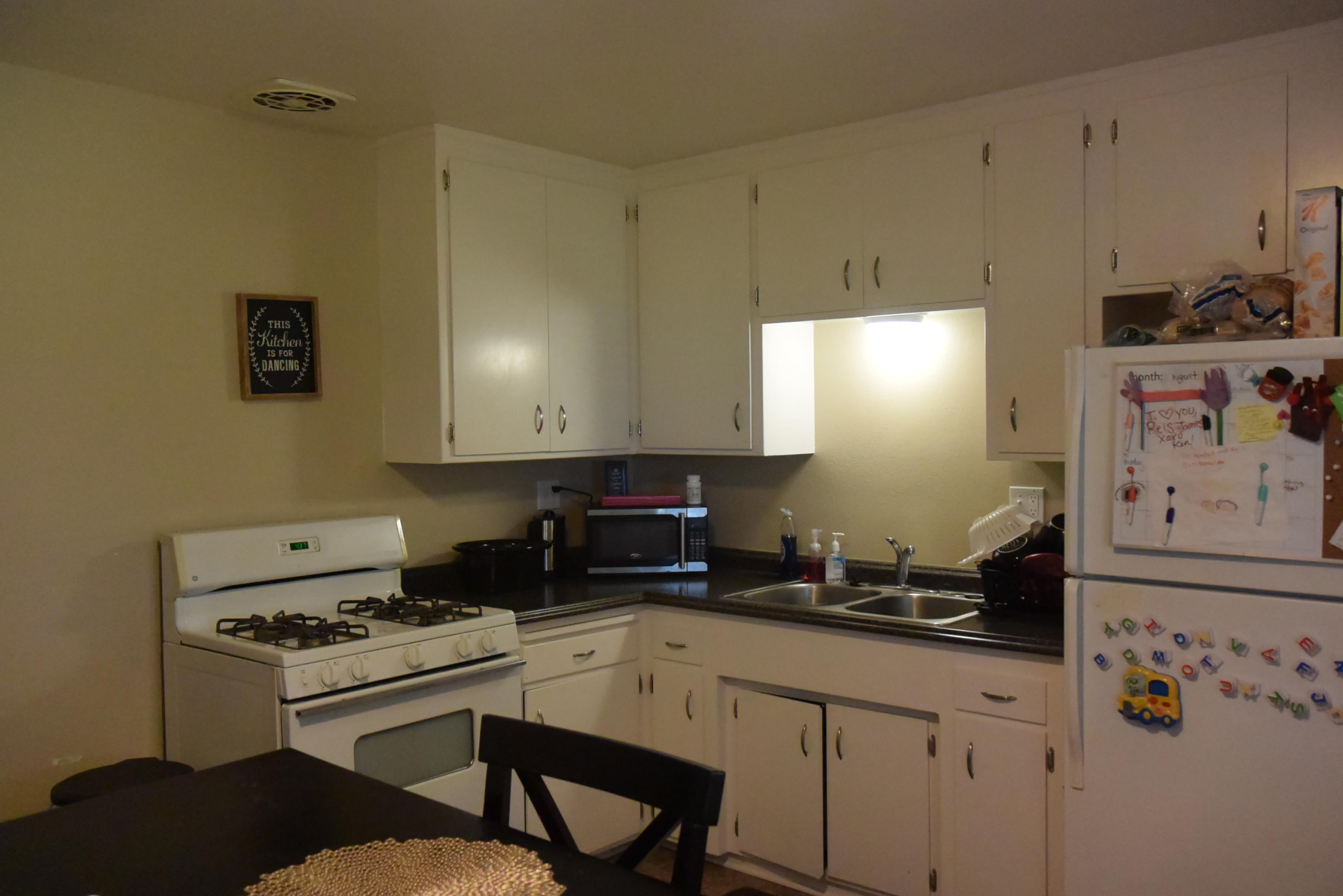 3242-3244 Lawrence Road Redding, CA 96002 - Photo 4 of 21 DSC_1862