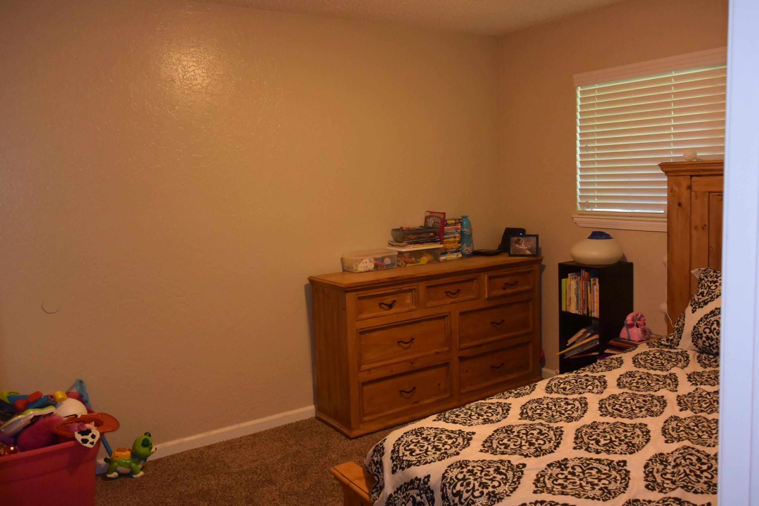 3242-3244 Lawrence Road Redding, CA 96002 - Photo 9 of 21 DSC_1864
