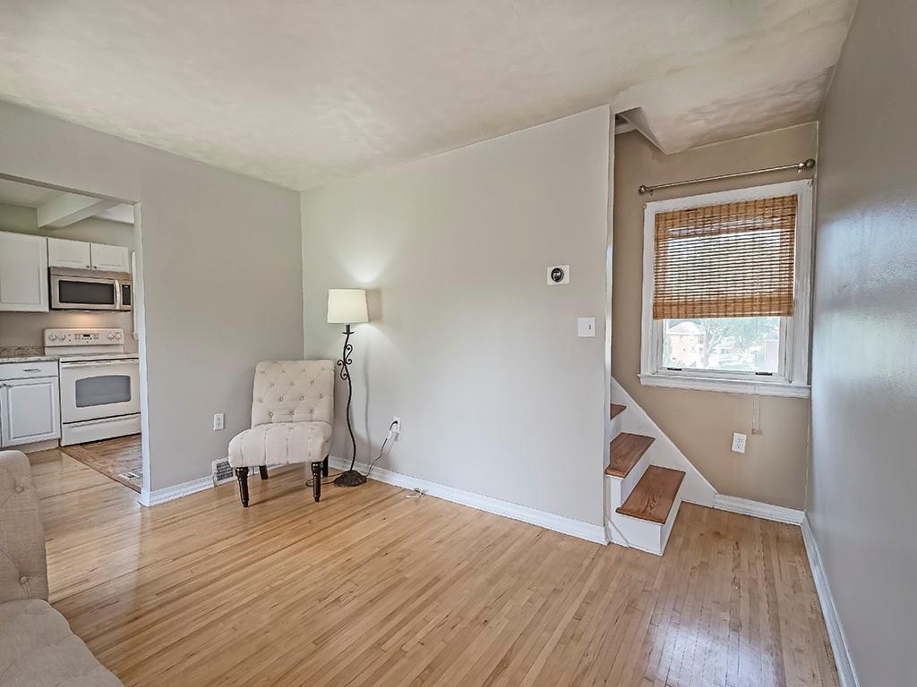 550 Patterson Road Bethel Park, PA 15102 - Photo 3 of 12 Gallery Image 3