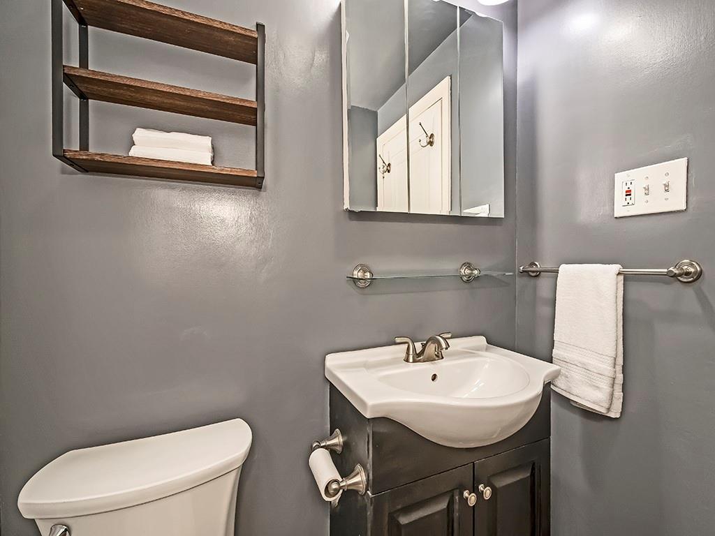 550 Patterson Road Bethel Park, PA 15102 - Photo 8 of 12 Gallery Image 8