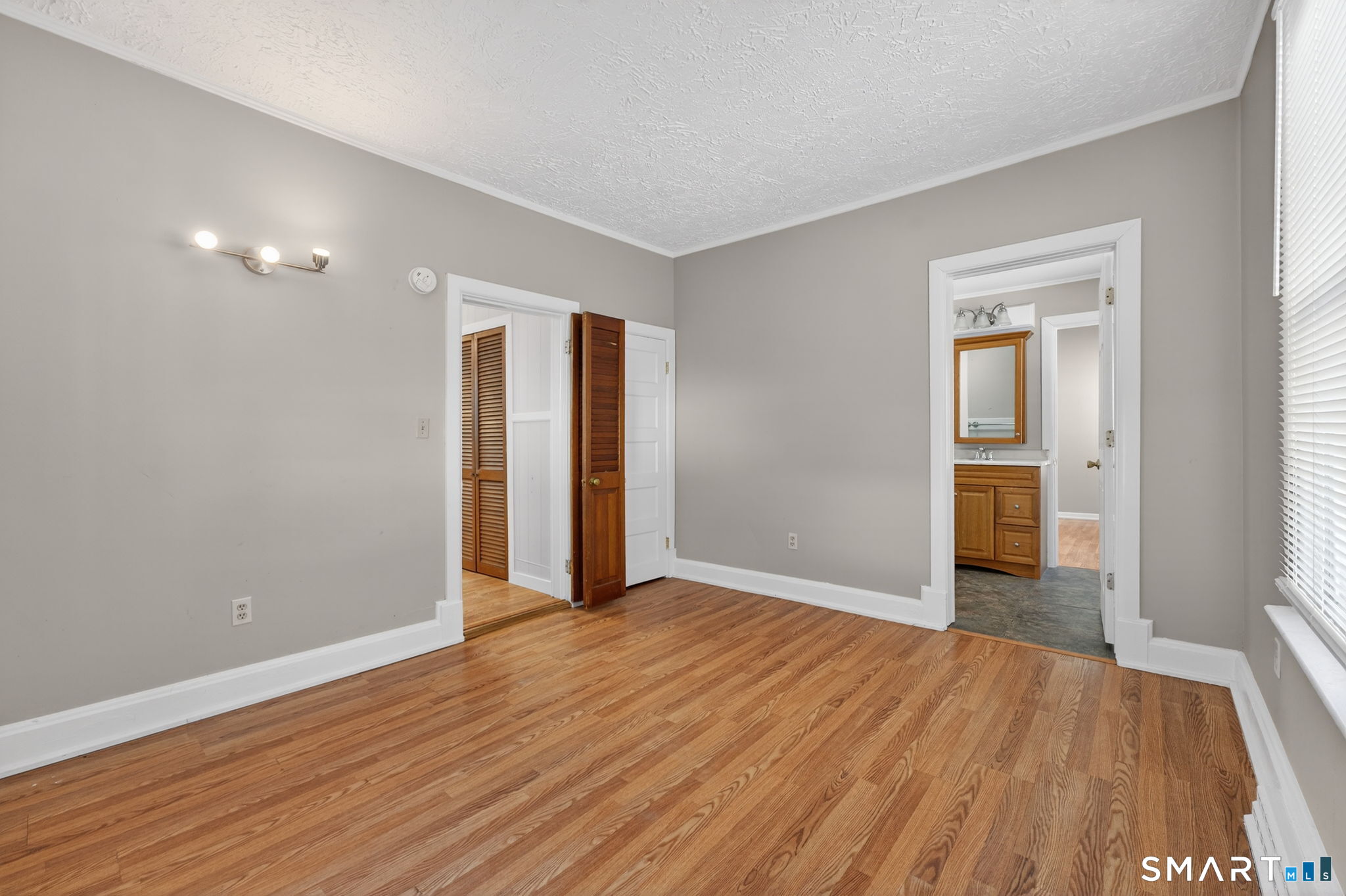 491 Main Street Southington, CT 06489 - Photo 12 of 37