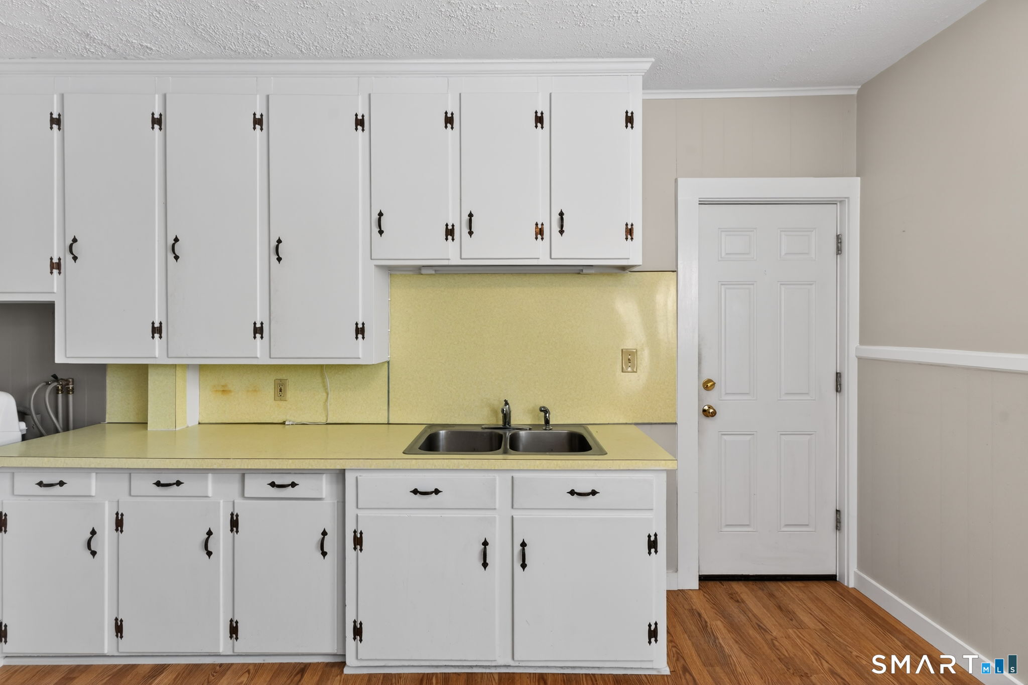 491 Main Street Southington, CT 06489 - Photo 8 of 37