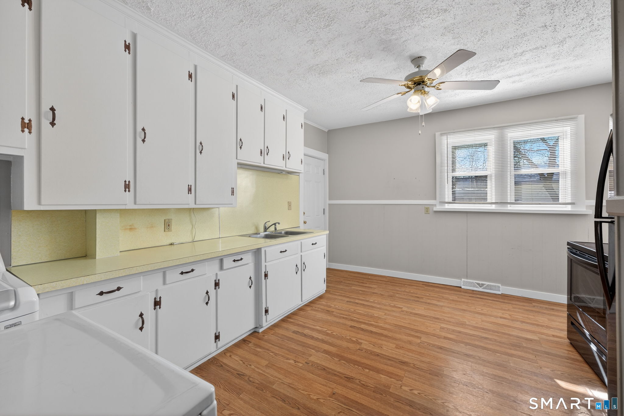 491 Main Street Southington, CT 06489 - Photo 9 of 37