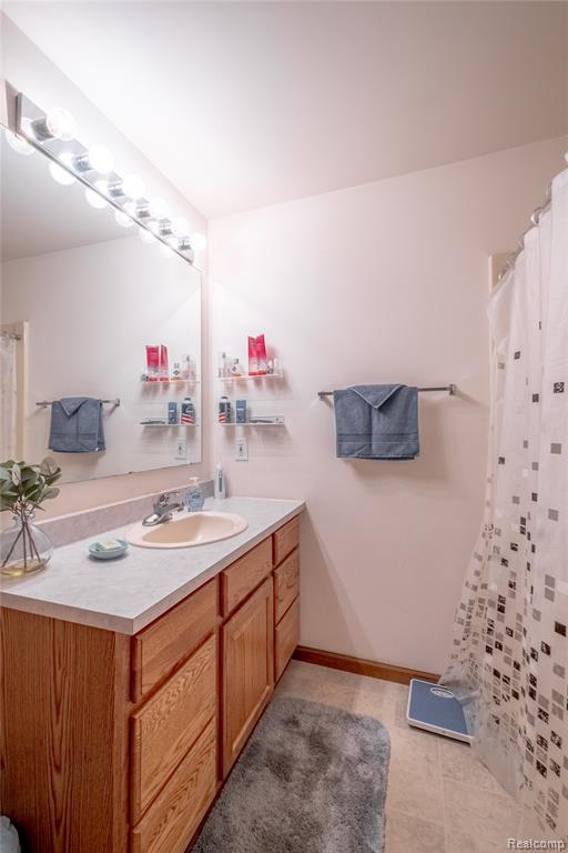 3174 East Frances Road Mount Morris, MI 48458 - Photo 13 of 29
