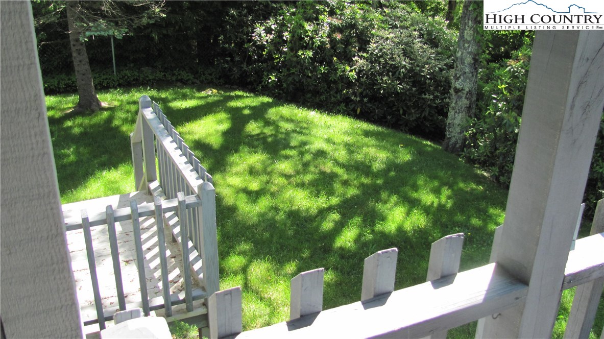 209 Alpine Road Blowing Rock, NC 28605 - Photo 6 of 34 Gallery Image 6