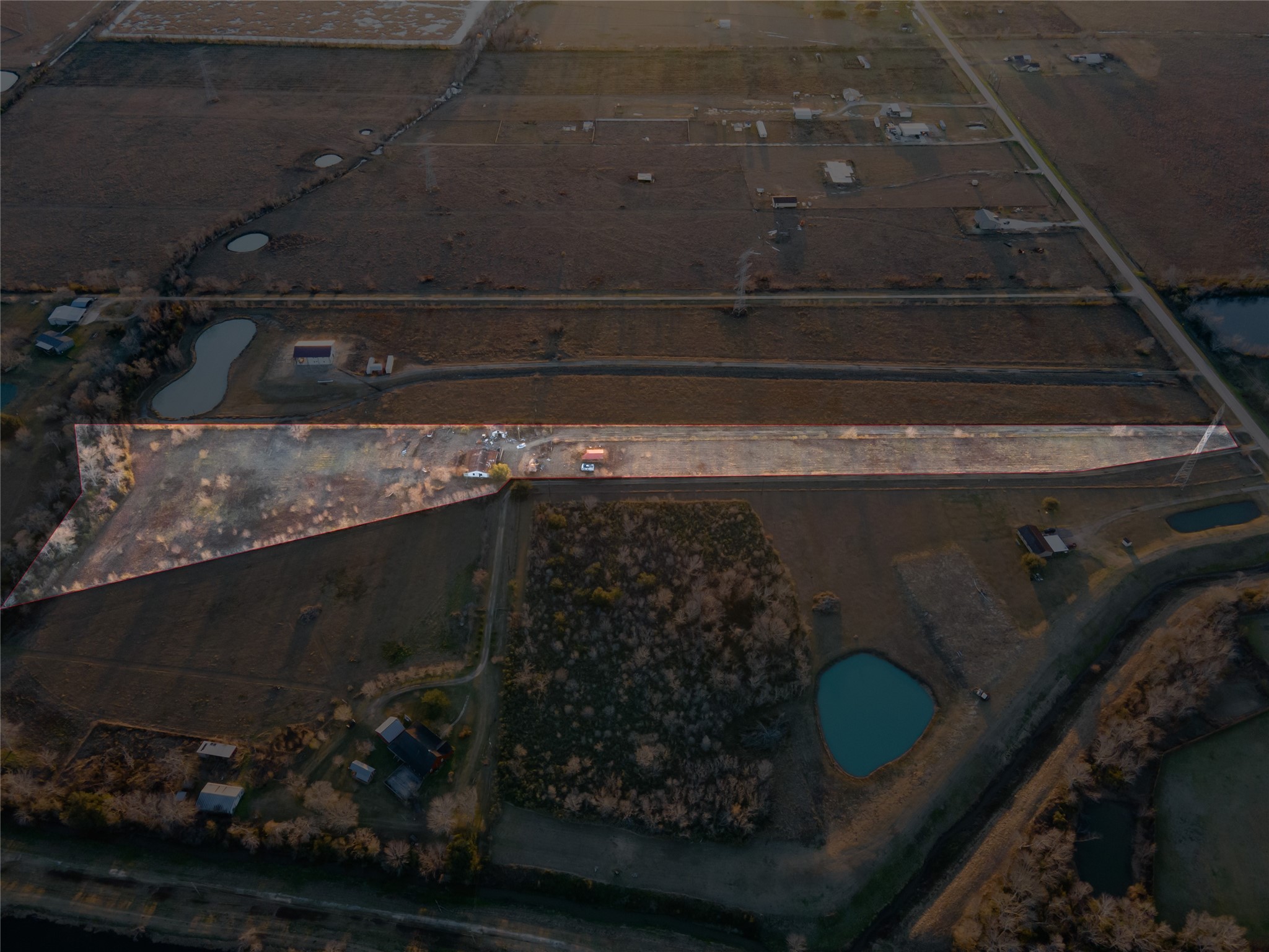 4820 County Road 45 Angleton, TX 77515 - Photo 7 of 14 a closeup of a fireplace