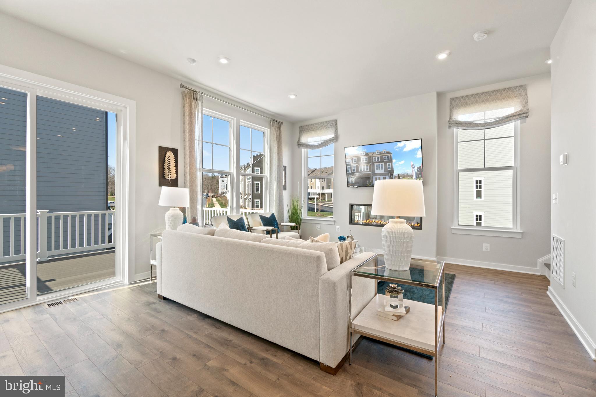 24133 Ullapool Terrace Sterling, VA 20166 - Photo 13 of 39