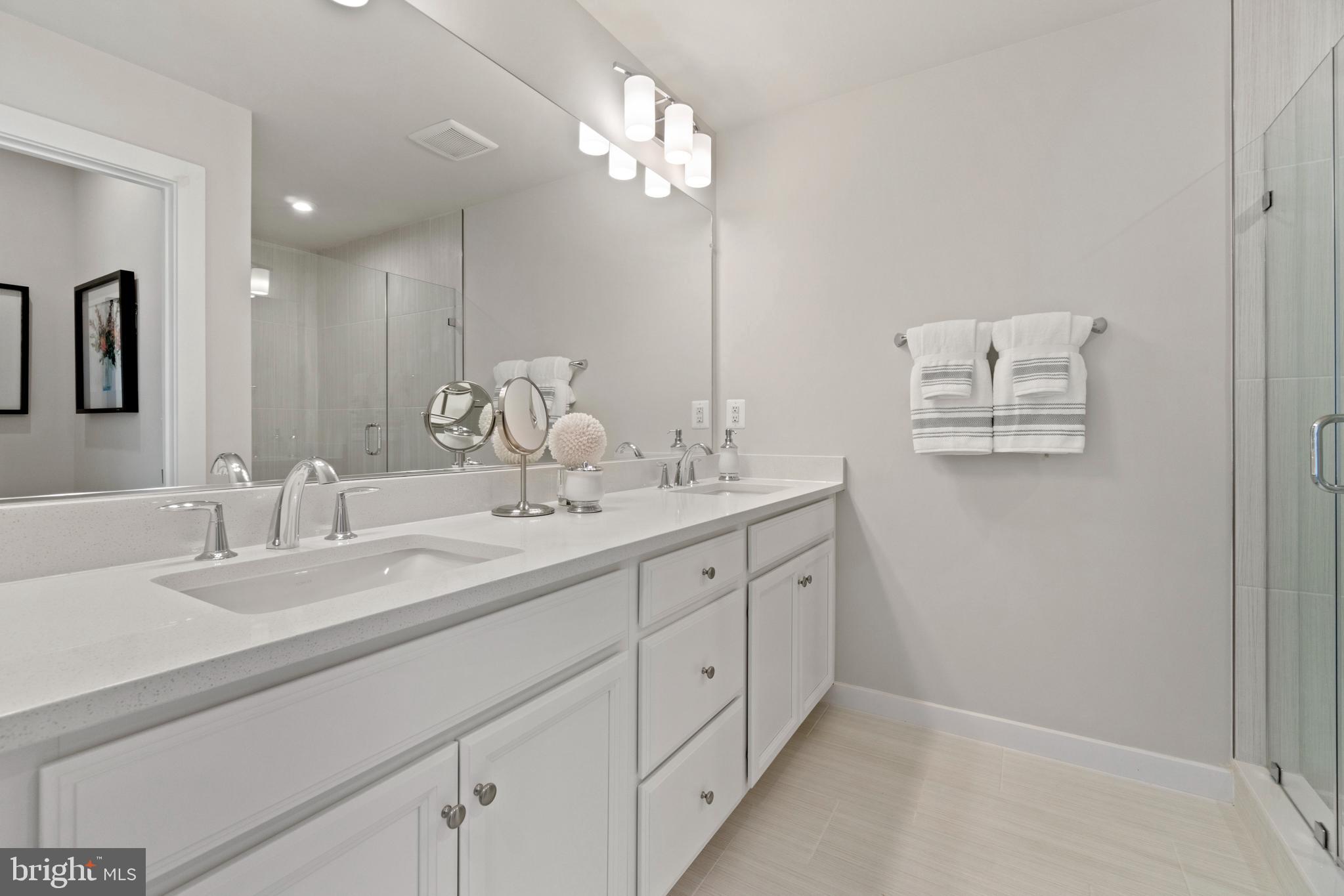 24133 Ullapool Terrace Sterling, VA 20166 - Photo 22 of 39