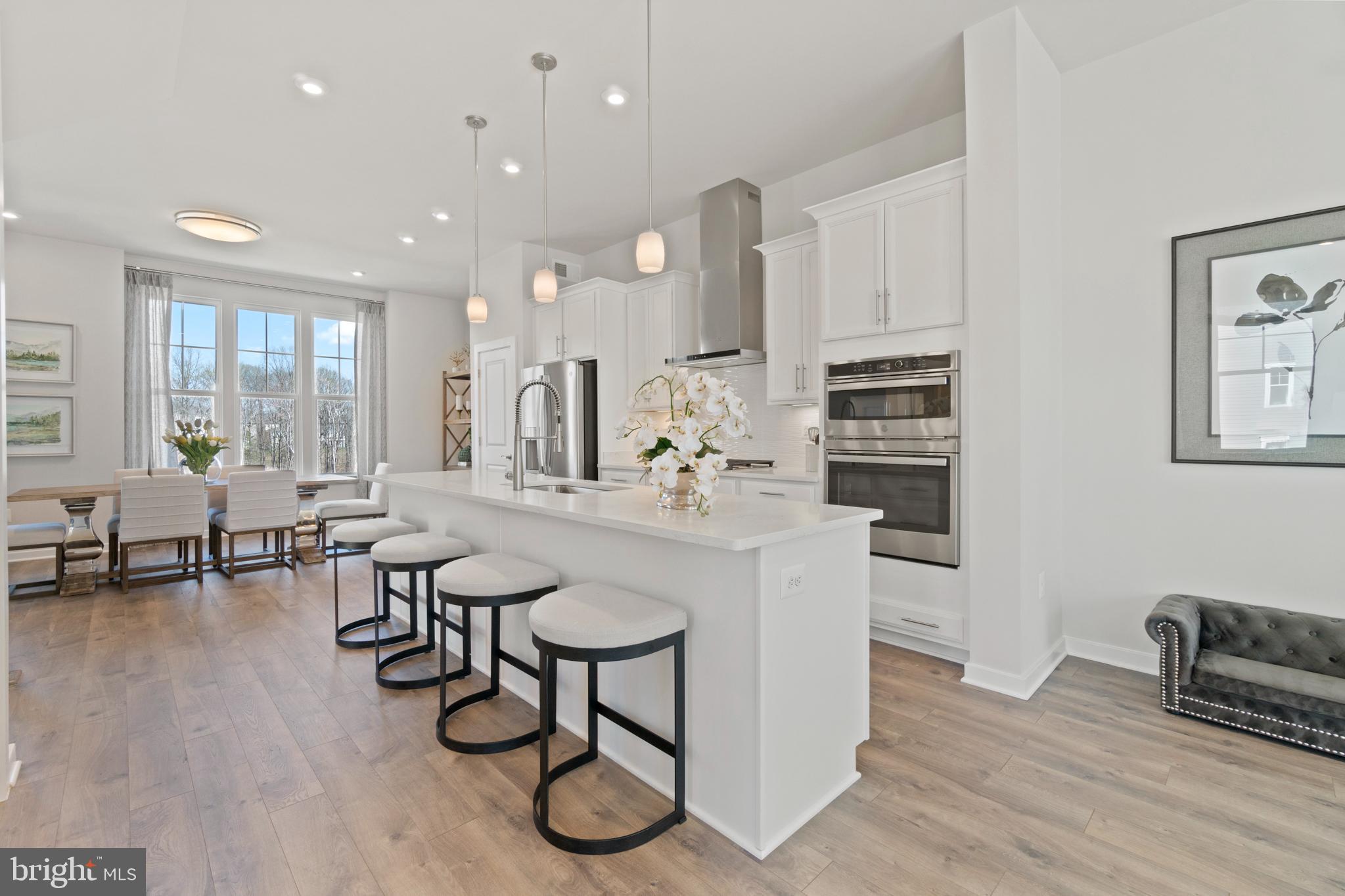 24133 Ullapool Terrace Sterling, VA 20166 - Photo 3 of 39