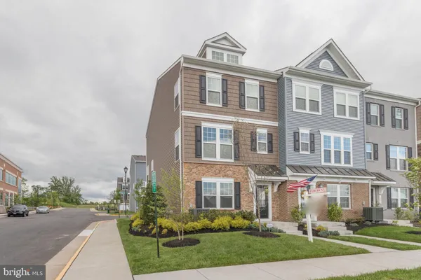 $575,000 | 7000 Mongoose Trail, Gainesville, VA 20155