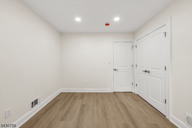 34 Miller Road Cranbury, NJ 08512 - Photo 17 of 37