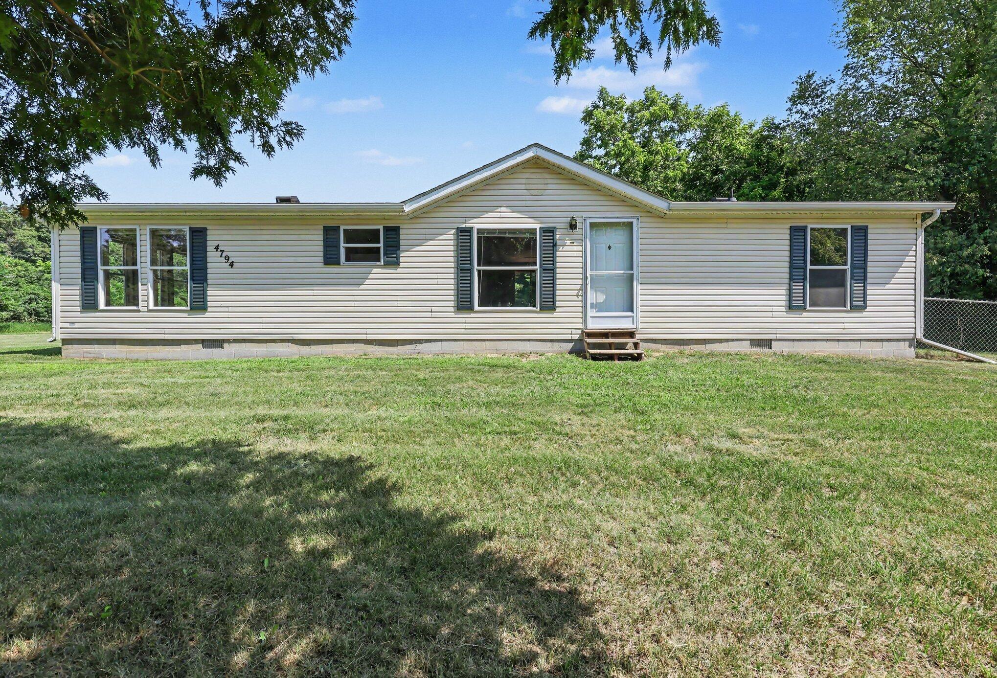 4794 Seymour Road Jackson, MI 49201 - Photo 6 of 48 002_file_4247