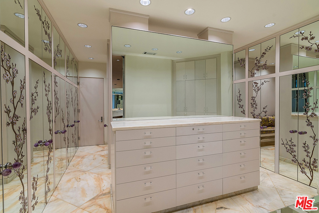 1000 Elden Way Beverly Hills, CA 90210 - Photo 24 of 53 a bathroom with a shower and a sink